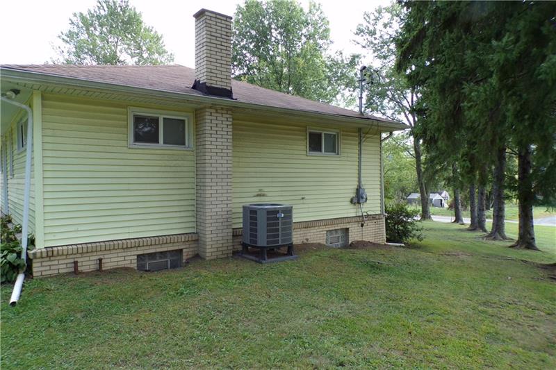 197 Glen Eden Road Rochester, PA 15074 - Photo 13 of 14