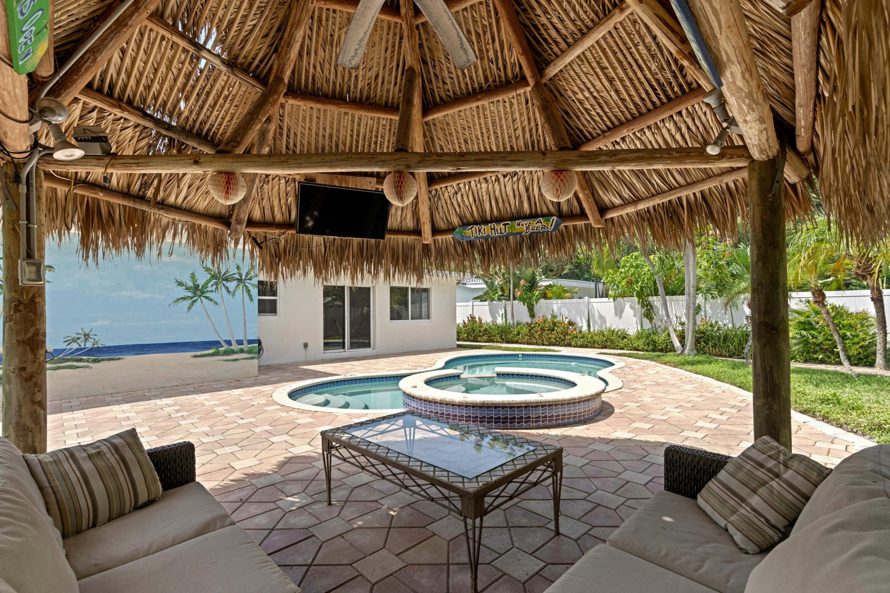 319 Southwest 2nd Street Boca Raton, FL 33432 - Photo 23 of 48 Tiki Hut