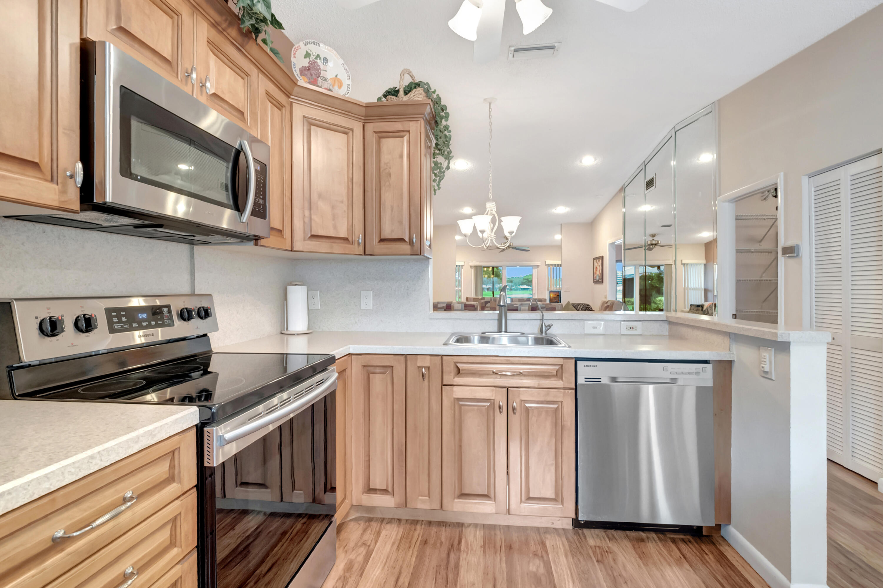 8855 Rheims Road Boca Raton, FL 33496 - Photo 14 of 39 DSC_3513