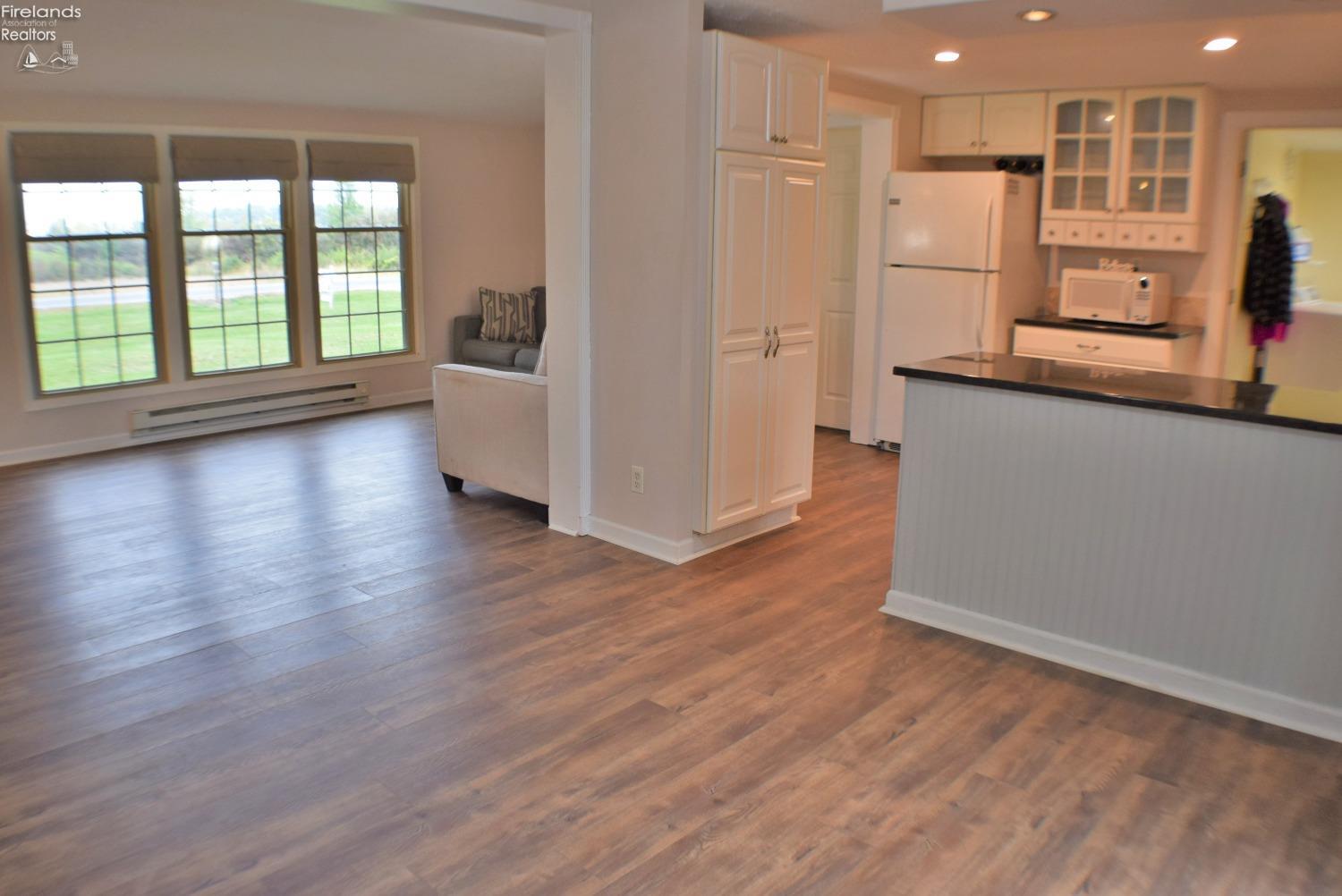 6926 Brown Road Oregon, OH 43616 - Photo 9 of 39 Gallery Image 9