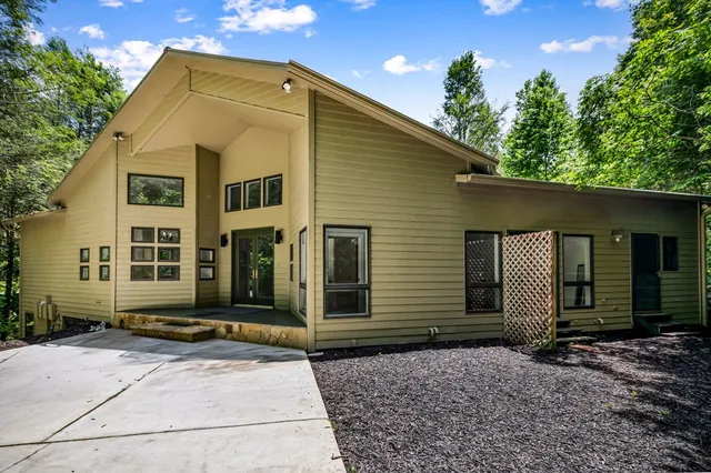 $1,450,000 | 10323 Grassy Mountain Road, Ellijay, GA 30540