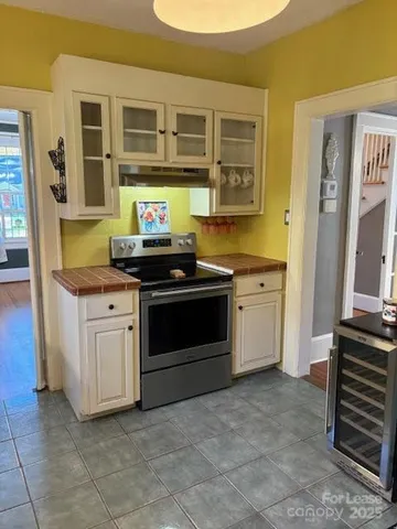 $2,275 | 613 South York Street, Gastonia, NC 28052