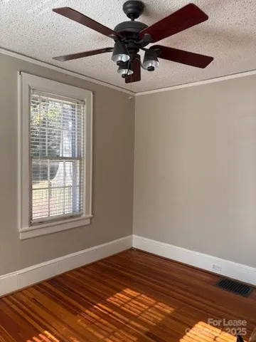 $2,275 | 613 South York Street, Gastonia, NC 28052