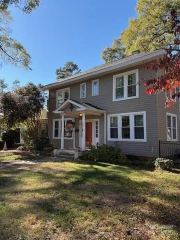 $2,275 | 613 South York Street, Gastonia, NC 28052