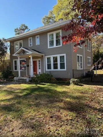 $2,275 | 613 South York Street, Gastonia, NC 28052
