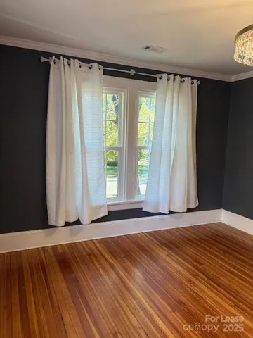 $2,275 | 613 South York Street, Gastonia, NC 28052