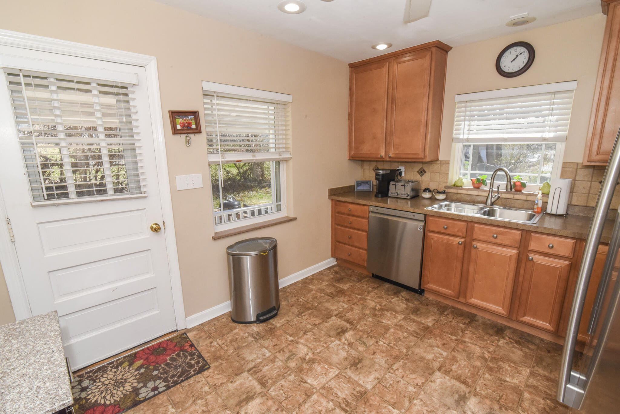 106 Kennedy Road Fort Wright, KY 41011 - Photo 6 of 24 Gallery Image 6