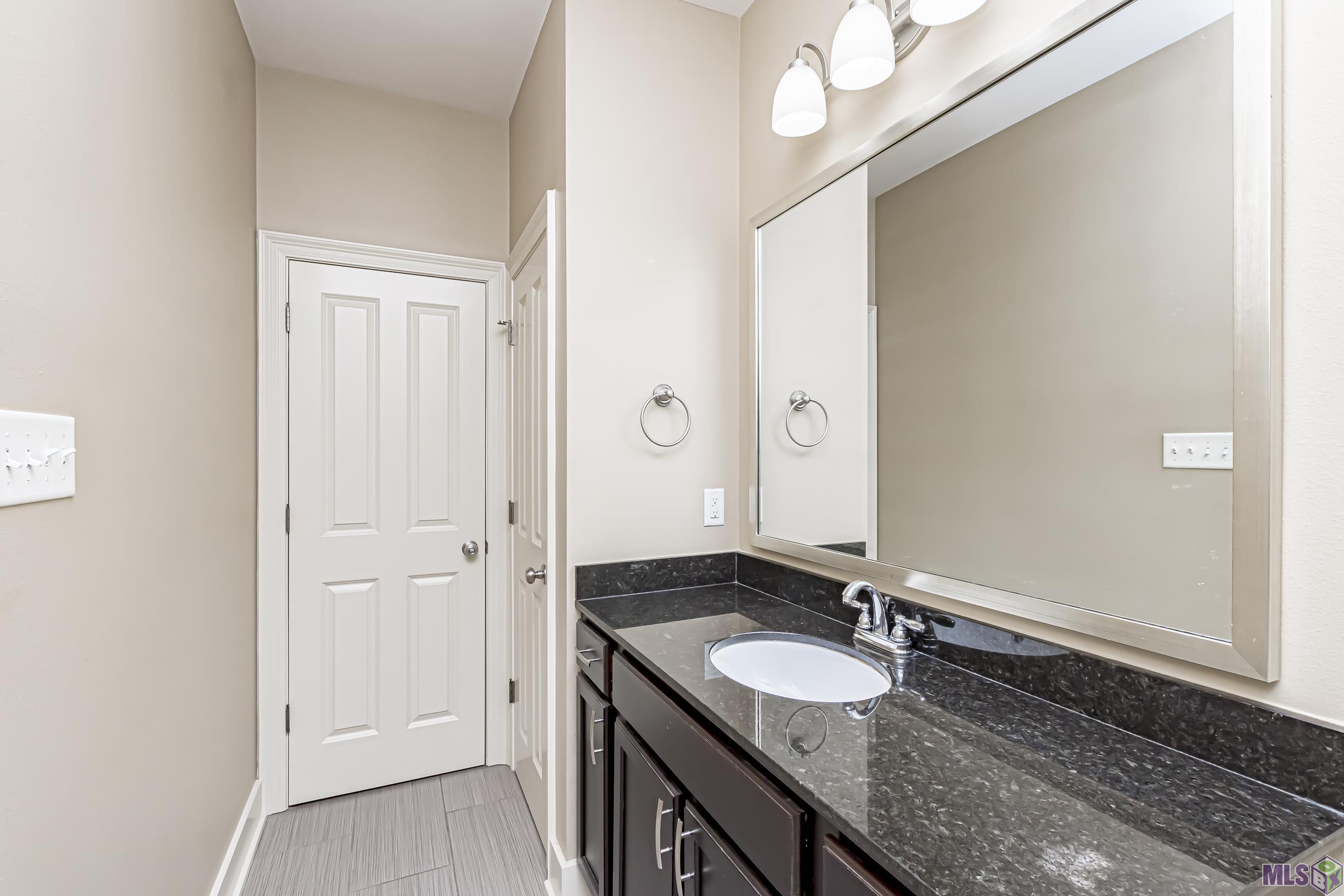7928 Valencia Court Baton Rouge, LA 70820 - Photo 23 of 26 Gallery Image 23