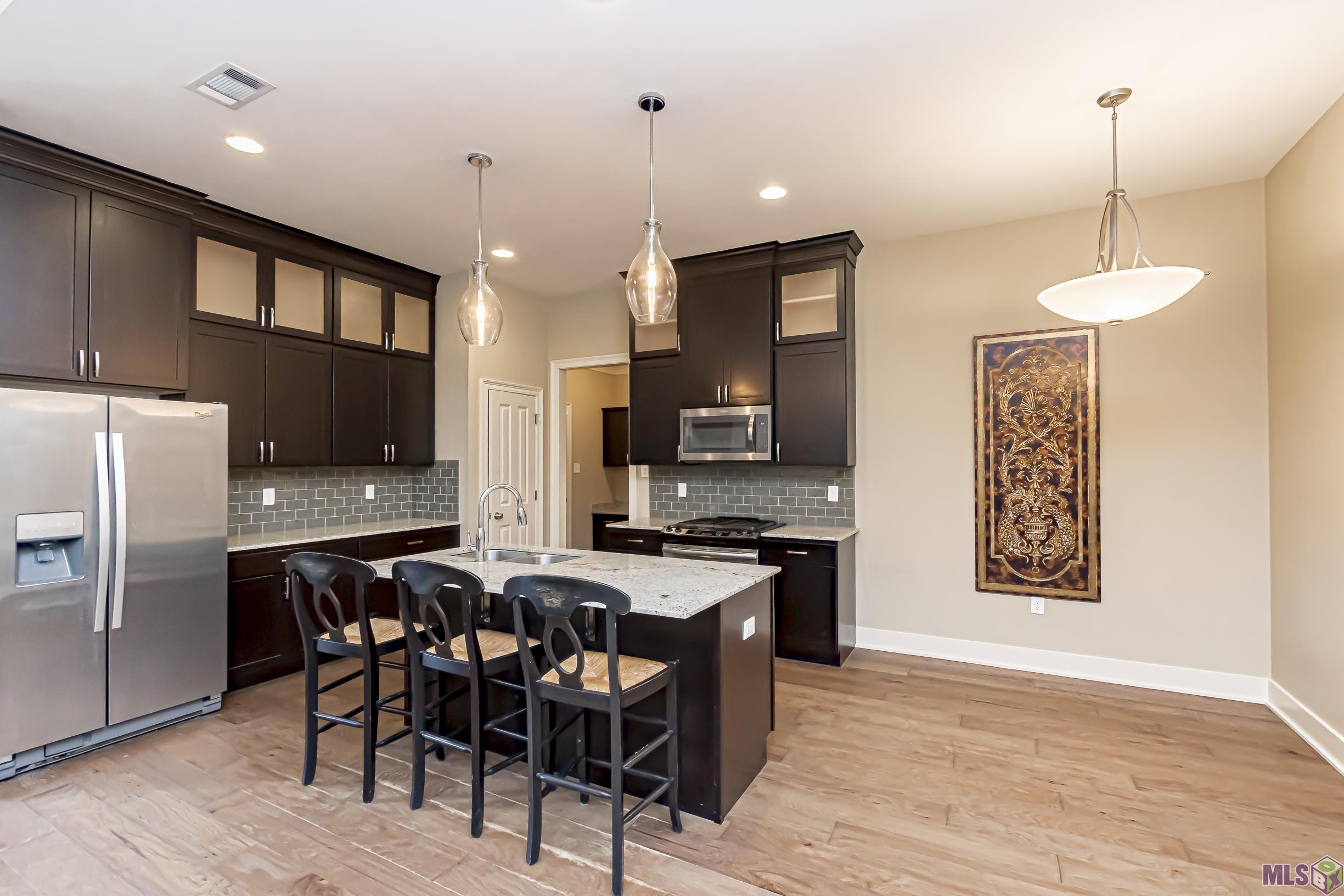 7928 Valencia Court Baton Rouge, LA 70820 - Photo 8 of 26 Gallery Image 8