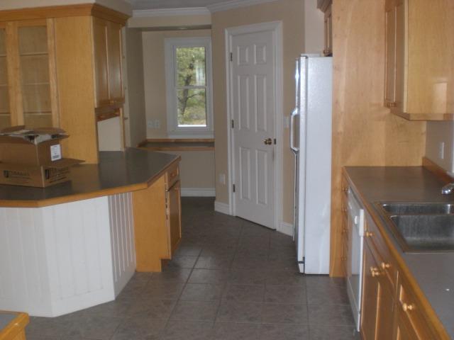 179 Curtis Road Barnstable, MA 02635 - Photo 3 of 12 Gallery Image 3