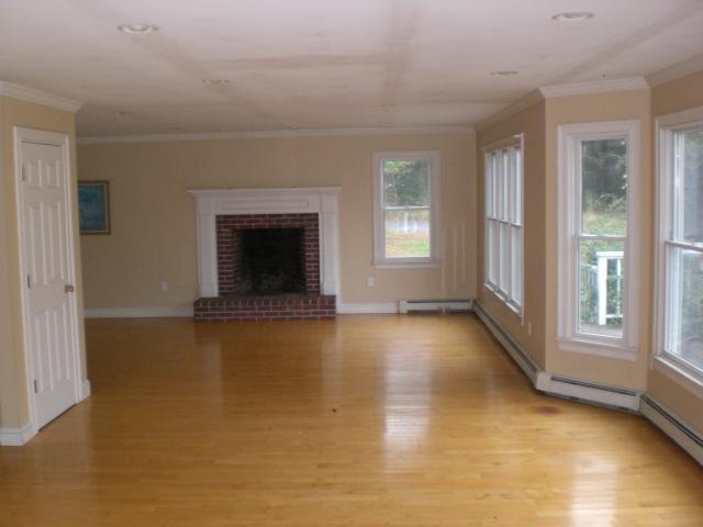 179 Curtis Road Barnstable, MA 02635 - Photo 5 of 12 Gallery Image 5