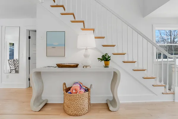 a view of entryway and hall