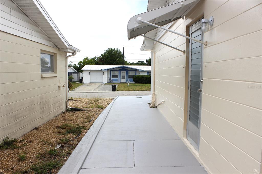 5102 Manor Drive New Port Richey, FL 34652 - Photo 23 of 32
