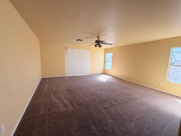 $1,675 | 6037 West Southgate Avenue, Phoenix, AZ 85043