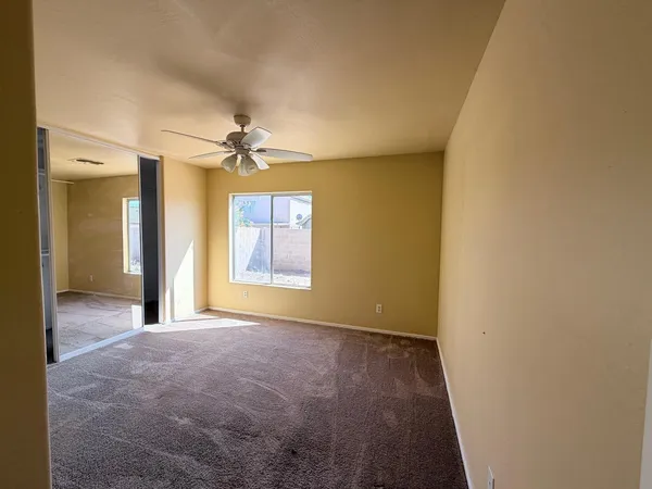 $1,675 | 6037 West Southgate Avenue, Phoenix, AZ 85043
