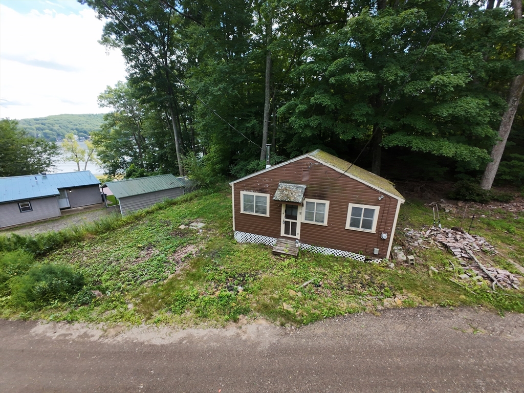 11 Chandler Road Holland, MA 01521 - Photo 21 of 29 Gallery Image 21