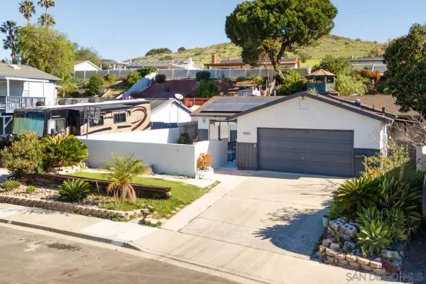$999,900 | 9542 Markwood Drive, Santee, CA 92071