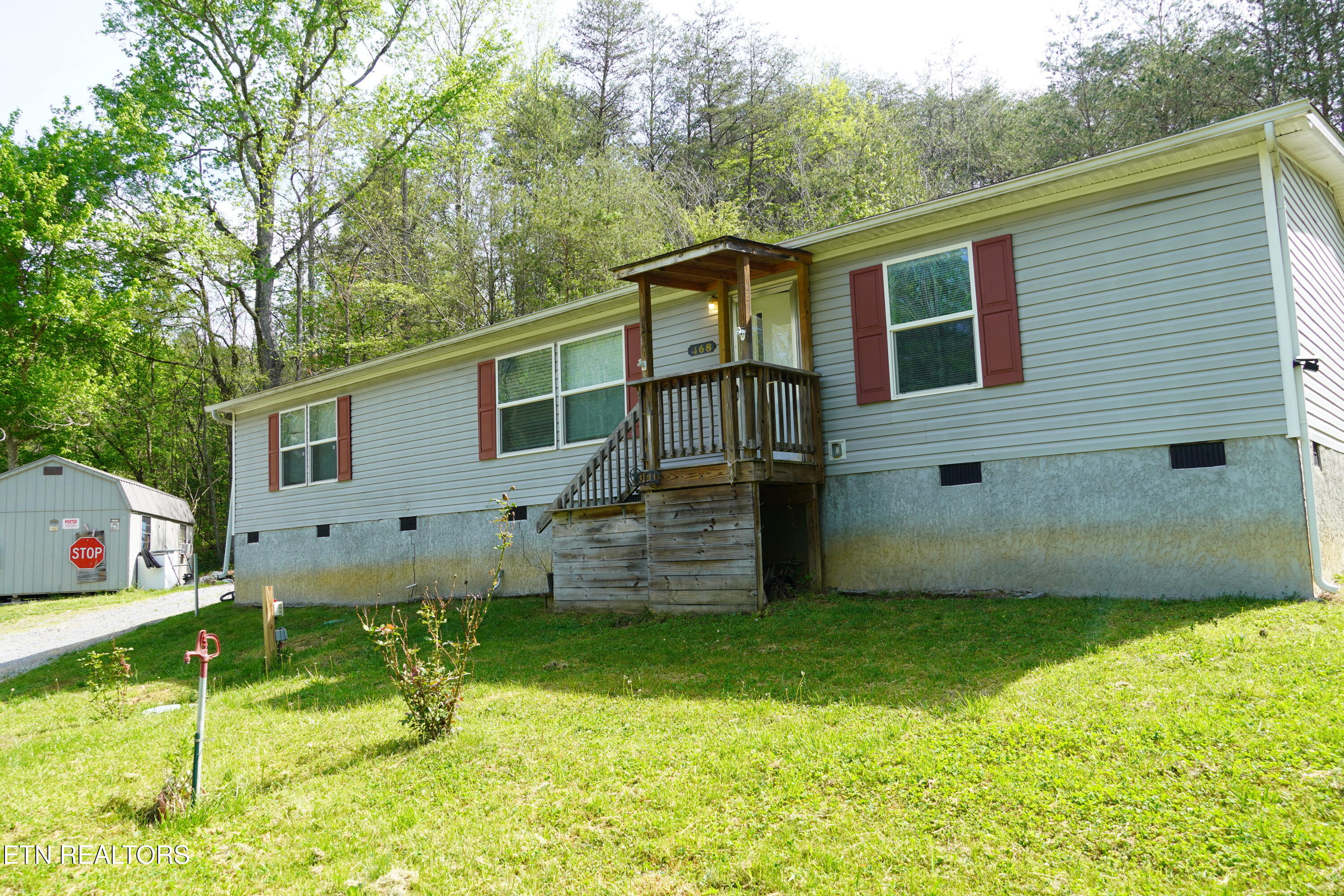 468 Sugar Loaf Road Seymour, TN 37865 - Photo 2 of 16 DSC00898