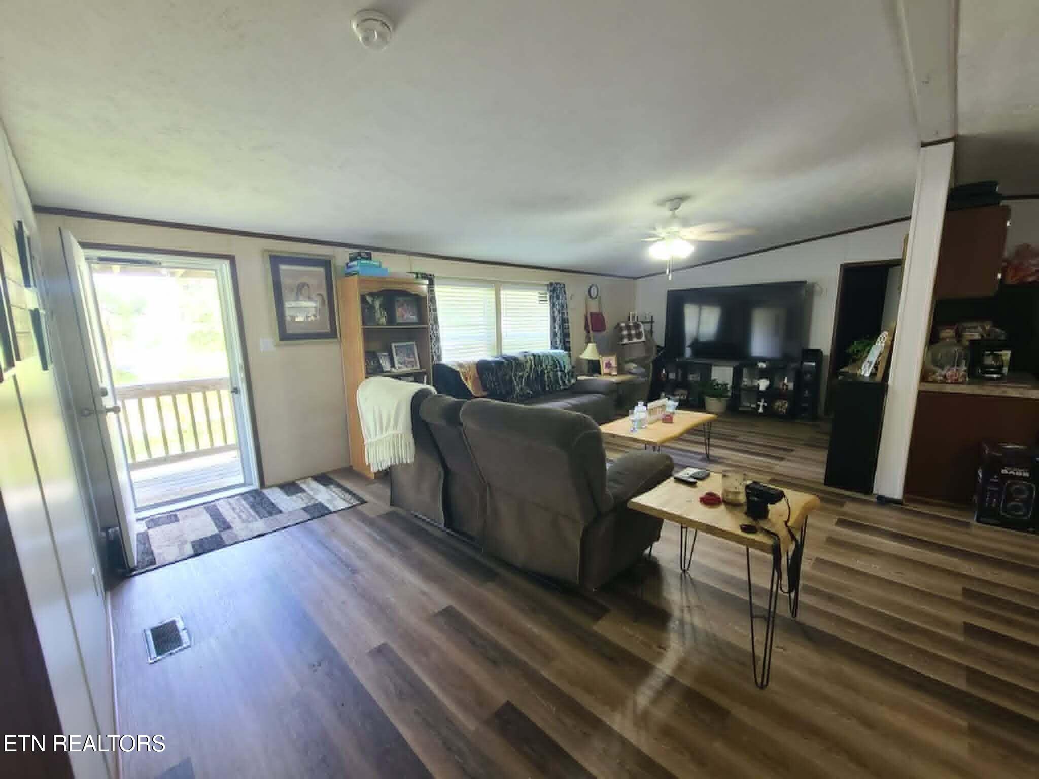 468 Sugar Loaf Road Seymour, TN 37865 - Photo 3 of 16 Living Room