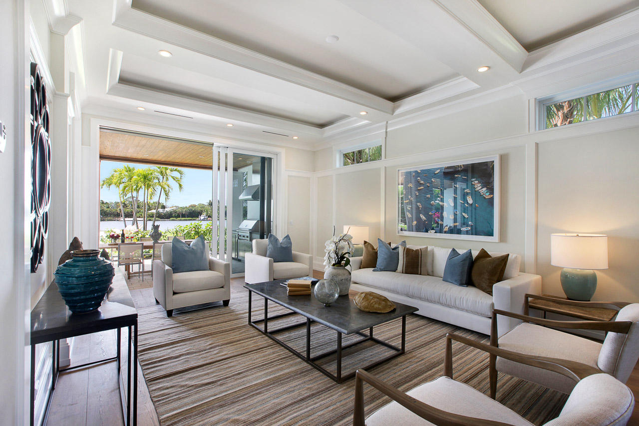19659 North Riverside Drive Jupiter, FL 33469 - Photo 5 of 40 Sitting area - game room