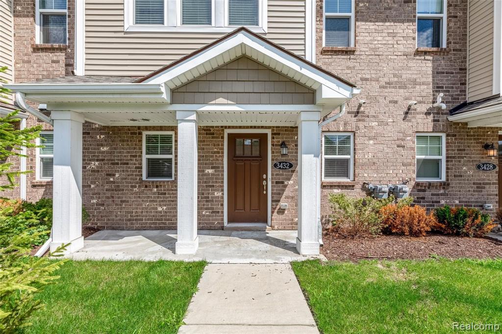 3432 South Rochester Road, Unit 6 Royal Oak, MI 48073 - Photo 4 of 27