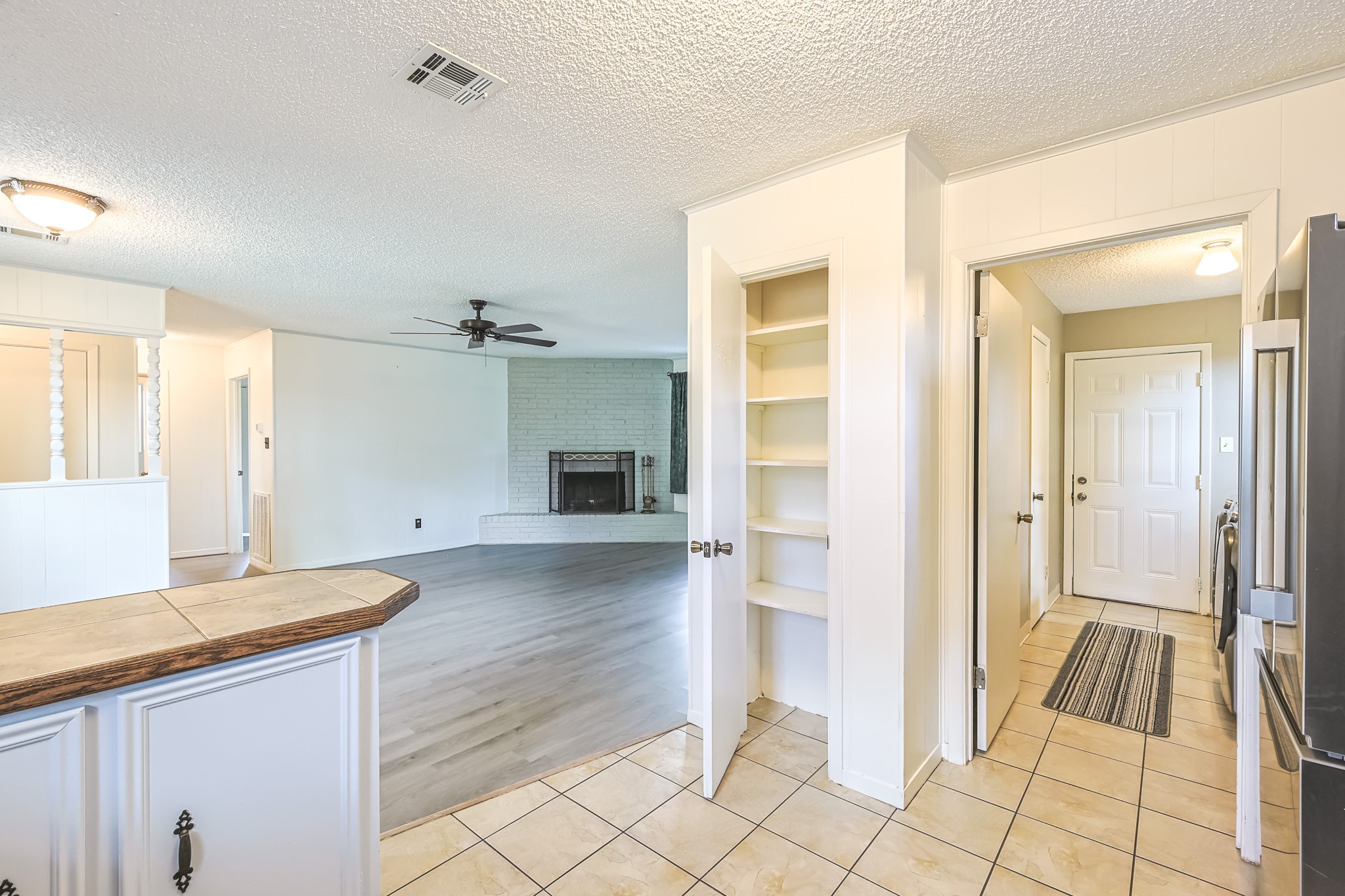 2934 Goodson Loop Pinehurst, TX 77362 - Photo 16 of 37 Gallery Image 16