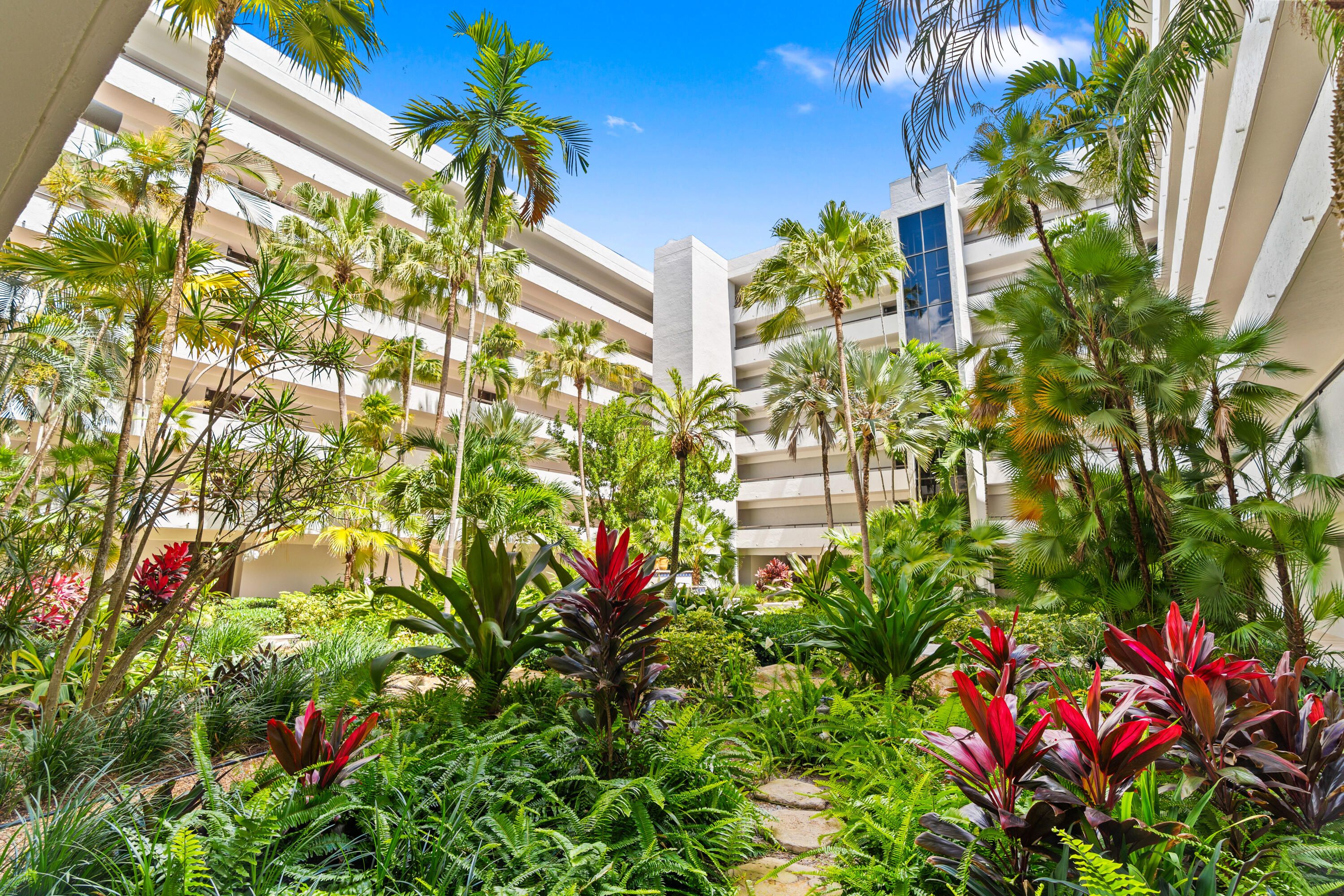23200 Camino Del Mar, Unit 603 Boca Raton, FL 33433 - Photo 3 of 43 a picture of flowers