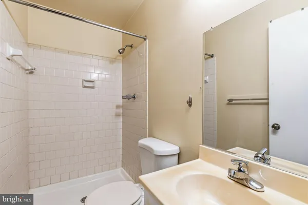 $270,000 | 14947 Cherrywood Drive, Unit 4I, Laurel, MD 20707