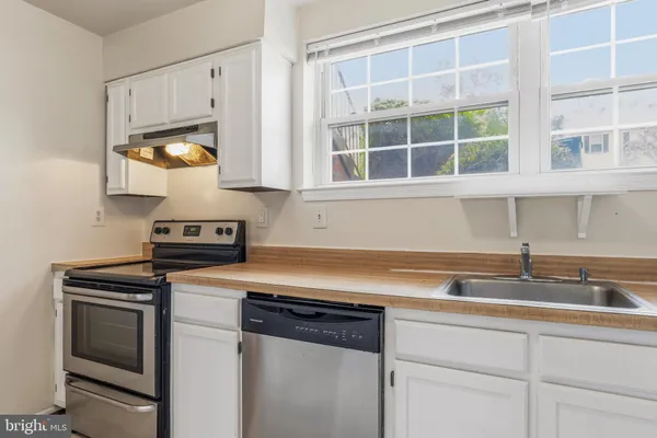 $270,000 | 14947 Cherrywood Drive, Unit 4I, Laurel, MD 20707