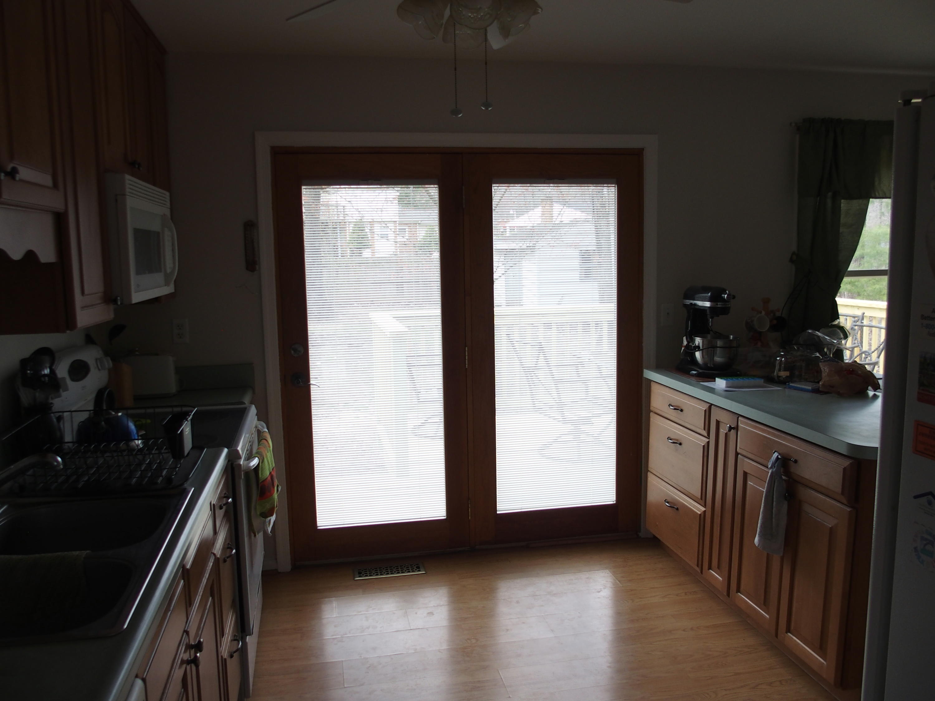 37 Cedarbrook Lane Blue Ridge, VA 24064 - Photo 11 of 21 a kitchen with a sink and cabinets
