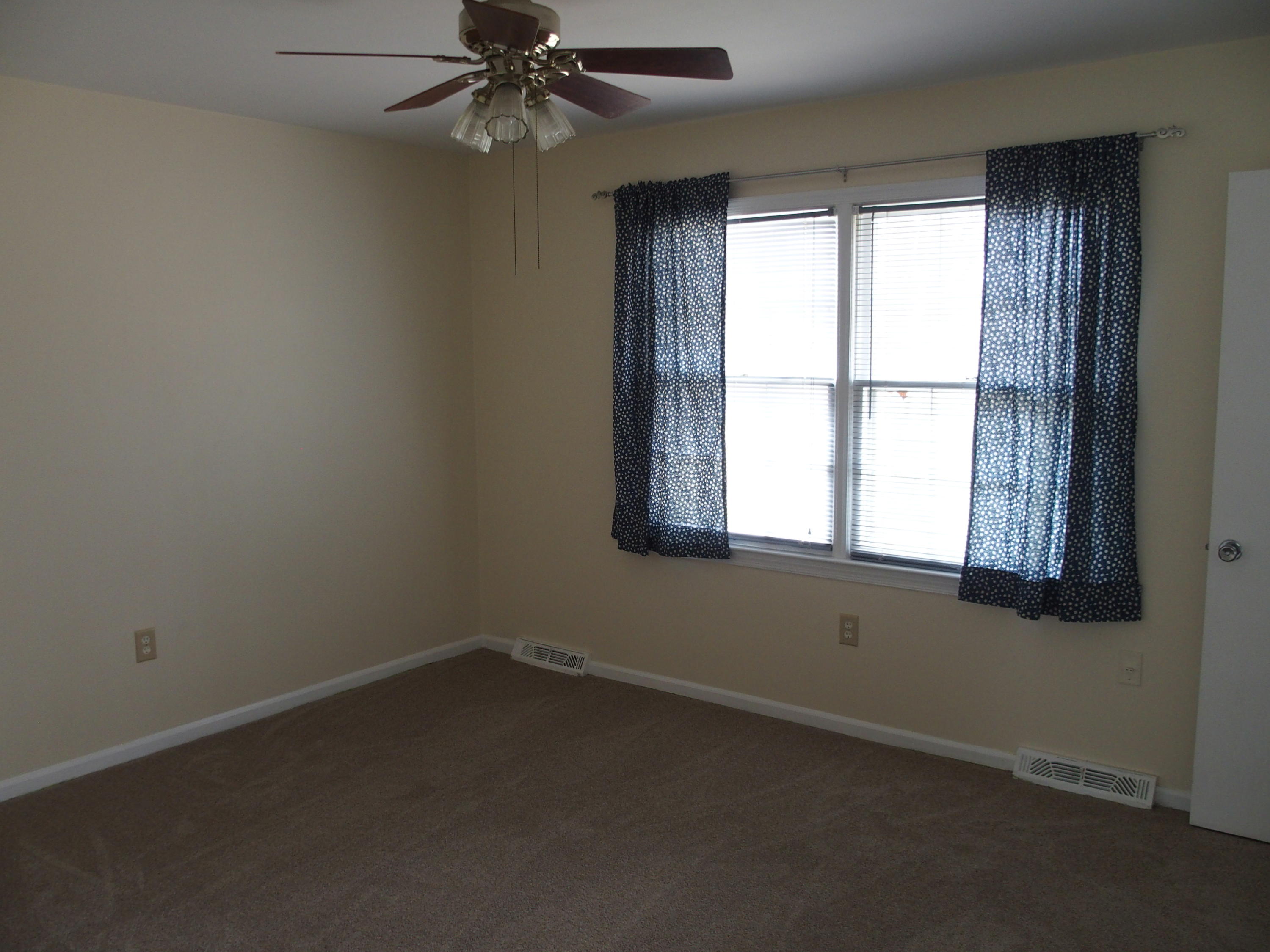 37 Cedarbrook Lane Blue Ridge, VA 24064 - Photo 12 of 21 an empty room with a window