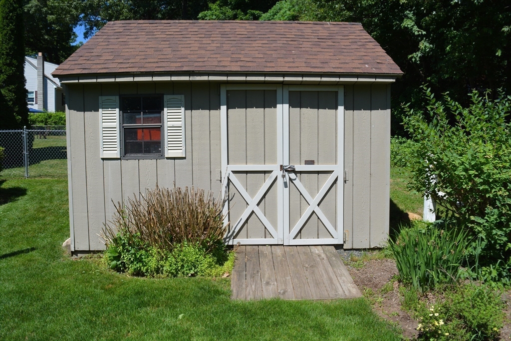 20 Exeter Street West Springfield, MA 01089 - Photo 41 of 42
