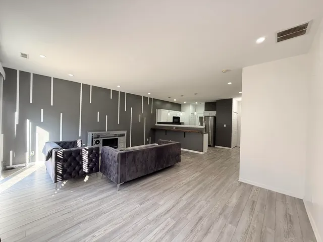 $225,999 | 863 Flagstone Drive, Dyer, IN 46311