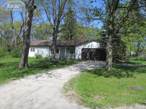 3598 Mackin Road Flint, MI 48504 - Photo 1 of 28 20114191.JPG