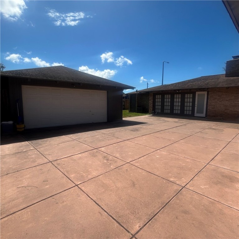 6426 Long Circle Corpus Christi, TX 78413 - Photo 10 of 19