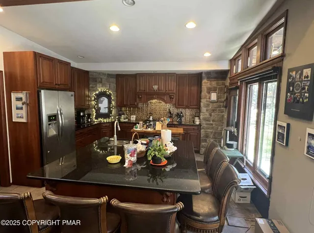 $374,900 | 25 Red Oak Road, Lake Harmony, PA 18624