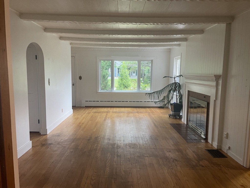 3 Paxton Road Spencer, MA 01562 - Photo 5 of 31 Gallery Image 5