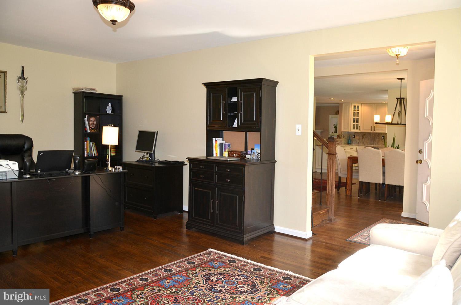 1310 Marchmont Court Reston, VA 20190 - Photo 13 of 30 Living Room