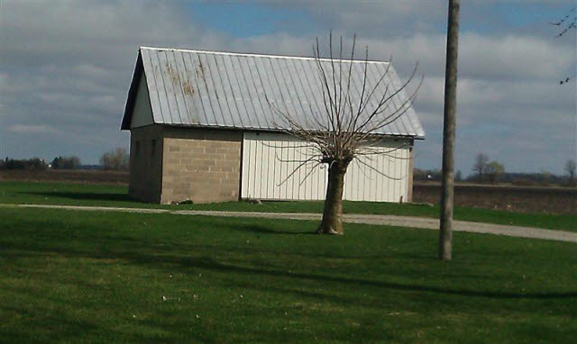 9708 West Deckerville Road Reese, MI 48757 - Photo 2 of 8 20101944-1.JPG