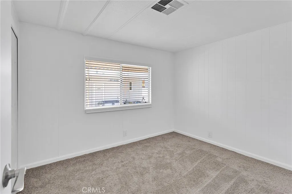 15252 Seneca Road, Unit 29 Victorville, CA 92392 - Photo 13 of 28