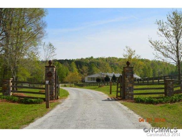 3000 Landrum Mill Road Campobello, SC 29322 - Photo 2 of 24