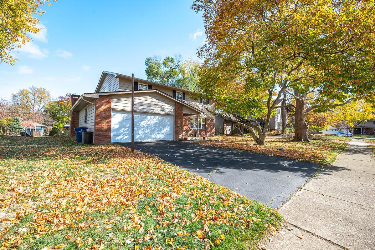 620 College Crest Road Westerville, OH 43081 - Photo 2 of 34 IMG_6110