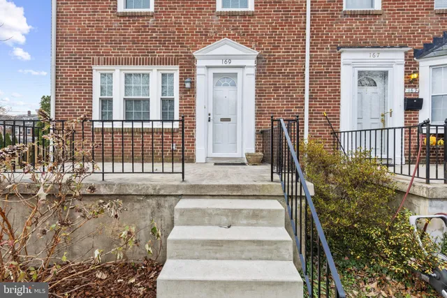 $2,850 | 169 Regester Avenue, Baltimore, MD 21212