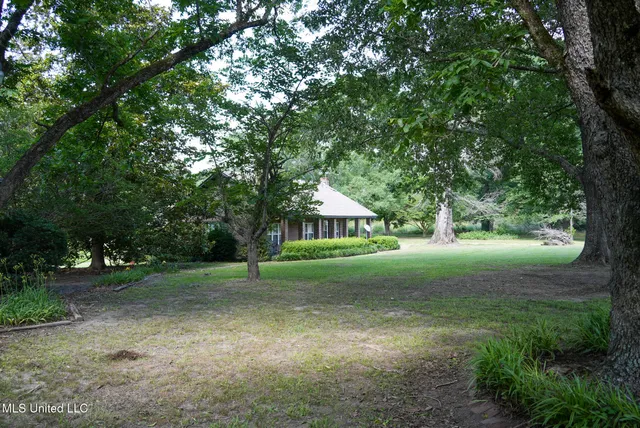 $389,000 | 3084 Tom Collins Road, Utica, MS 39175
