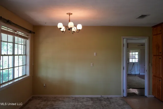 $389,000 | 3084 Tom Collins Road, Utica, MS 39175