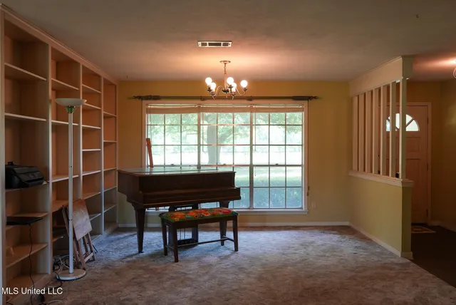 $389,000 | 3084 Tom Collins Road, Utica, MS 39175