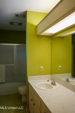 $389,000 | 3084 Tom Collins Road, Utica, MS 39175