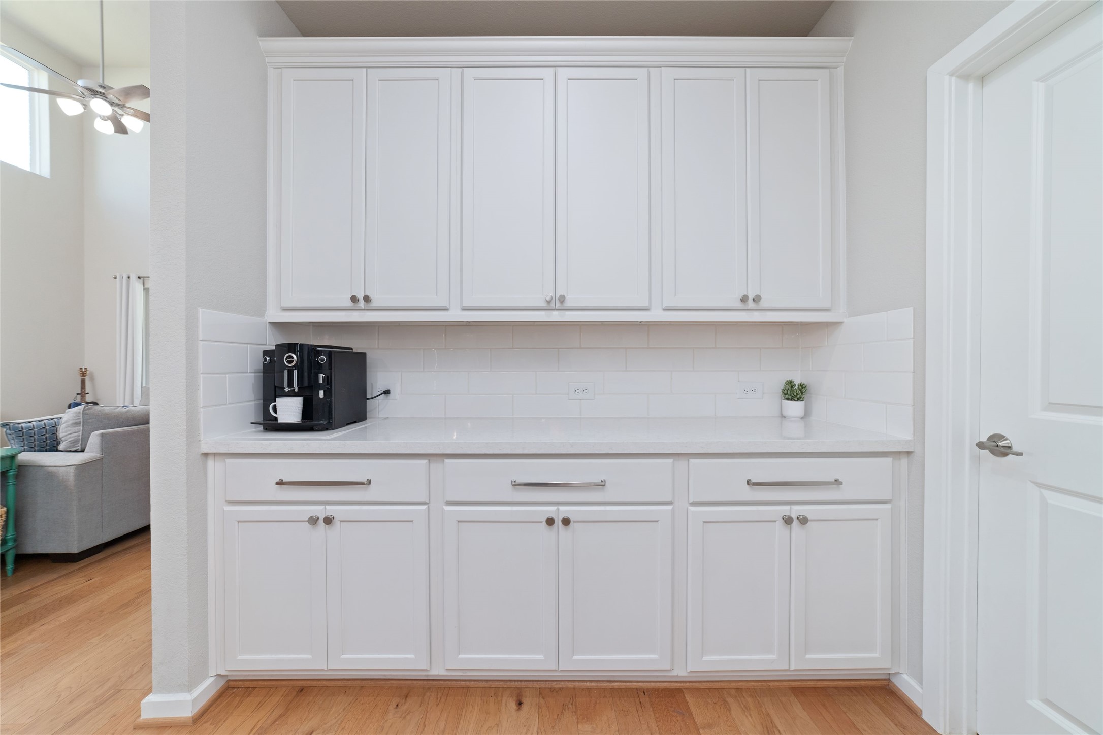 22122 Sam Raburn Drive Tomball, TX 77375 - Photo 13 of 47 Enjoy making your morning coffee with plenty of space!