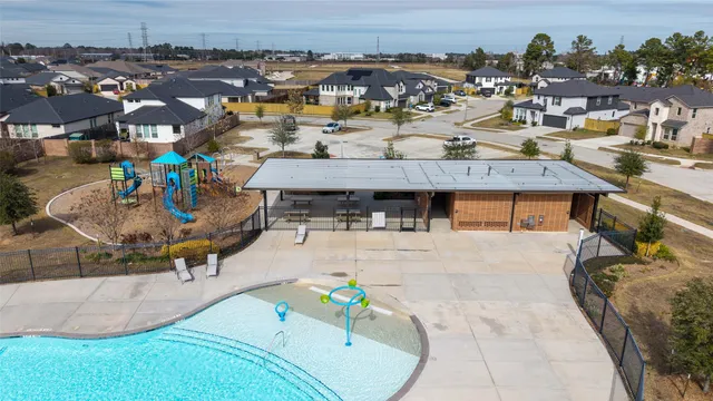 $599,999 | 22122 Sam Raburn Drive, Tomball, TX 77375