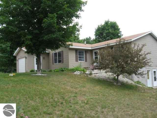 20321 St Johns Road Interlochen, MI 49643 - Photo 2 of 8 1680829-1.JPG